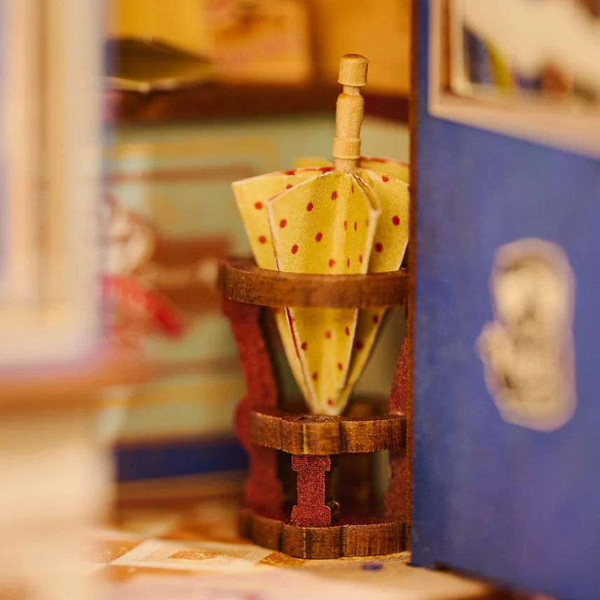 BLUEBERRY LANE TEA 3-D WOODEN MINIATURE BOOK NOOK KIT - Image 5