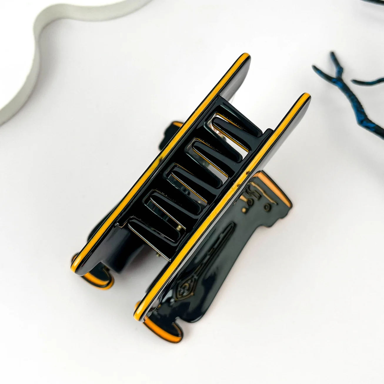 SEWING MACHINE HAIR CLAW CLIP - Image 3